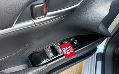 Toyota Camry, 2020 год, 3 000 000 рублей, 13 фотография