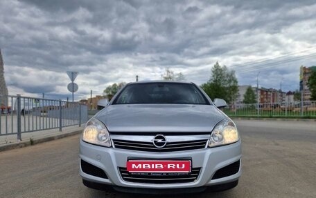 Opel Astra H, 2010 год, 585 000 рублей, 1 фотография