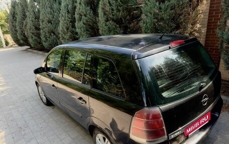 Opel Zafira B, 2008 год, 520 000 рублей, 3 фотография