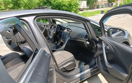 Opel Astra J, 2011 год, 740 000 рублей, 13 фотография
