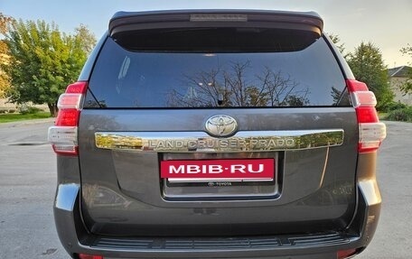 Toyota Land Cruiser Prado 150 рестайлинг 2, 2016 год, 3 500 000 рублей, 6 фотография