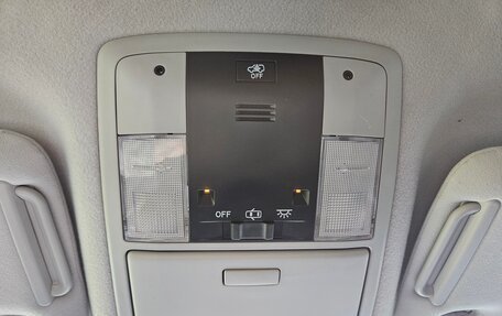 Toyota Land Cruiser Prado 150 рестайлинг 2, 2016 год, 3 500 000 рублей, 17 фотография