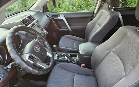 Toyota Land Cruiser Prado 150 рестайлинг 2, 2016 год, 3 500 000 рублей, 10 фотография
