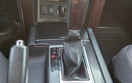 Toyota Land Cruiser Prado 150 рестайлинг 2, 2016 год, 3 500 000 рублей, 13 фотография