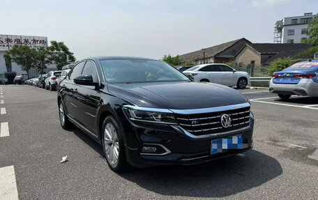 Volkswagen Passat B8 рестайлинг, 2021 год, 1 810 000 рублей, 2 фотография