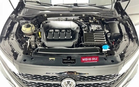 Volkswagen Passat B8 рестайлинг, 2021 год, 2 010 000 рублей, 20 фотография