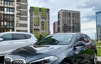 BMW 1 серия, 2019 год, 2 250 000 рублей, 1 фотография