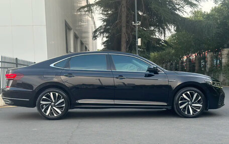 Volkswagen Passat B8 рестайлинг, 2021 год, 2 101 500 рублей, 2 фотография