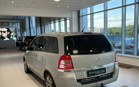 Opel Zafira B, 2010 год, 744 000 рублей, 8 фотография