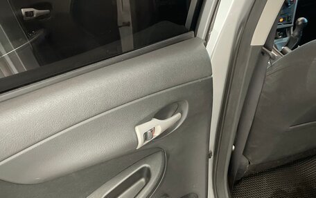 Toyota Corolla, 2007 год, 744 000 рублей, 13 фотография