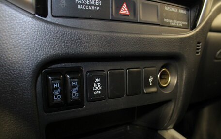 Mitsubishi L200 IV рестайлинг, 2018 год, 2 235 000 рублей, 14 фотография