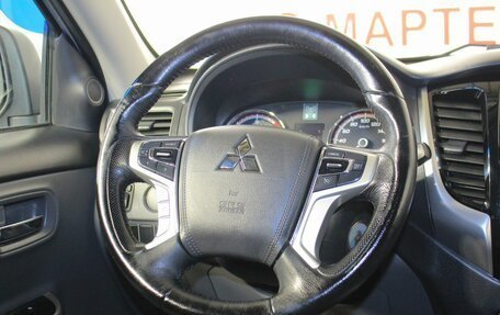 Mitsubishi L200 IV рестайлинг, 2018 год, 2 235 000 рублей, 19 фотография