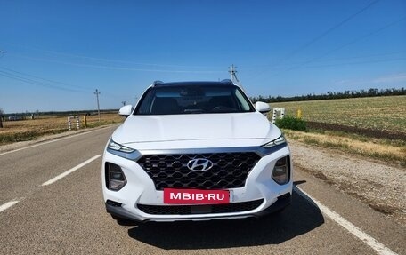 Hyundai Santa Fe IV, 2019 год, 2 700 000 рублей, 2 фотография
