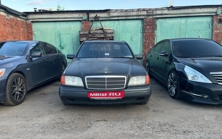 Mercedes-Benz C-Класс, 1996 год, 450 000 рублей, 2 фотография