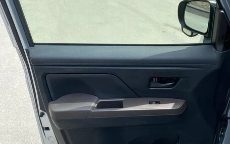 Toyota Roomy I, 2021 год, 890 000 рублей, 22 фотография