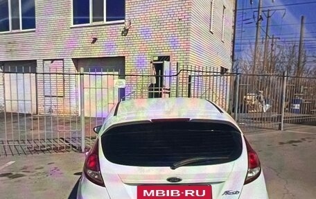 Ford Fiesta, 2016 год, 890 000 рублей, 4 фотография