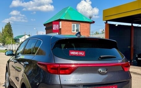 KIA Sportage IV рестайлинг, 2017 год, 1 912 000 рублей, 2 фотография