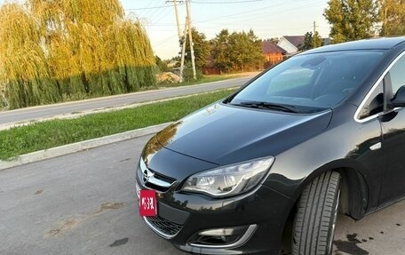 Opel Astra J, 2013 год, 1 050 000 рублей, 3 фотография