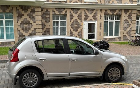 Renault Sandero I, 2012 год, 630 000 рублей, 2 фотография