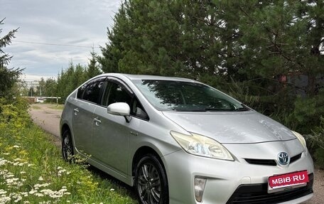 Toyota Prius, 2012 год, 1 100 000 рублей, 3 фотография