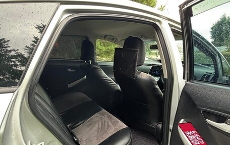 Toyota Prius, 2012 год, 1 100 000 рублей, 14 фотография