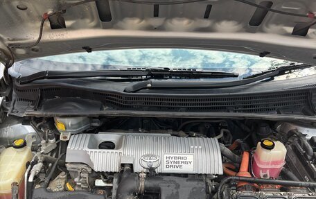 Toyota Prius, 2012 год, 1 100 000 рублей, 21 фотография
