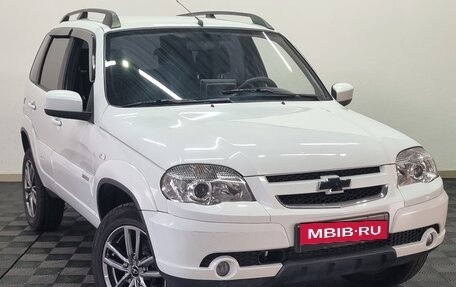 Chevrolet Niva I рестайлинг, 2014 год, 646 000 рублей, 3 фотография
