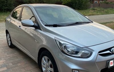 Hyundai Solaris II рестайлинг, 2011 год, 685 000 рублей, 1 фотография