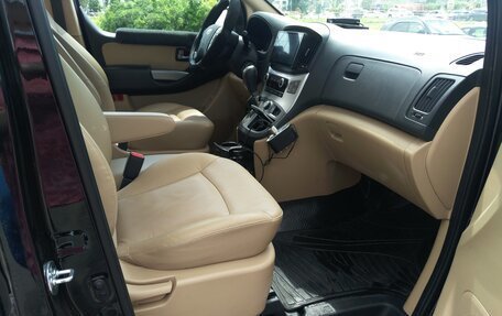 Hyundai Grand Starex Grand Starex I рестайлинг 2, 2019 год, 3 600 000 рублей, 5 фотография