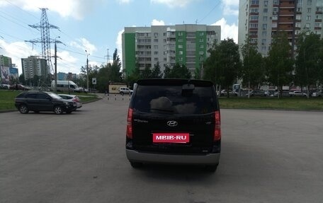 Hyundai Grand Starex Grand Starex I рестайлинг 2, 2019 год, 3 600 000 рублей, 4 фотография