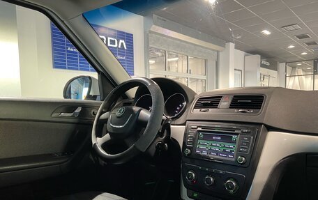 Skoda Yeti I рестайлинг, 2013 год, 895 000 рублей, 24 фотография