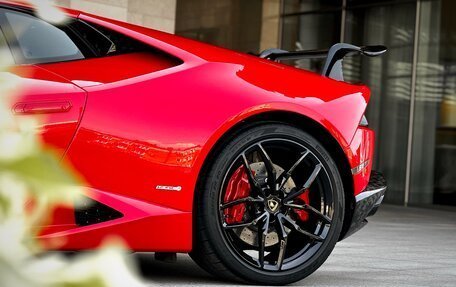 Lamborghini Huracán, 2014 год, 16 900 000 рублей, 2 фотография