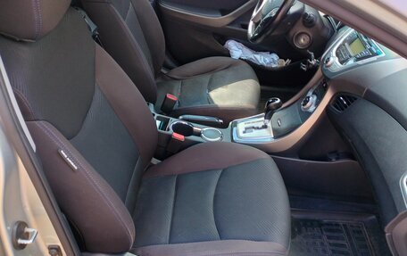 Hyundai Elantra V, 2012 год, 580 000 рублей, 13 фотография
