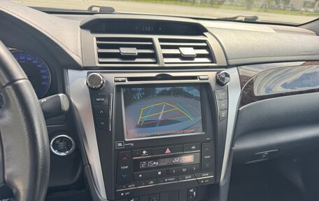 Toyota Camry, 2015 год, 1 900 000 рублей, 12 фотография