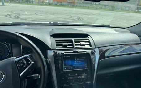 Toyota Camry, 2015 год, 1 900 000 рублей, 13 фотография