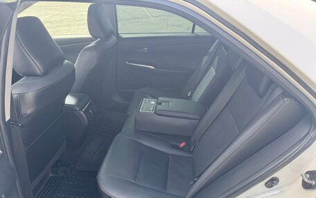 Toyota Camry, 2015 год, 1 900 000 рублей, 14 фотография