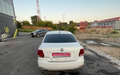 Volkswagen Polo VI (EU Market), 2016 год, 800 000 рублей, 2 фотография