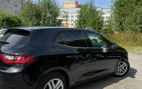 Renault Megane IV, 2018 год, 1 350 000 рублей, 4 фотография