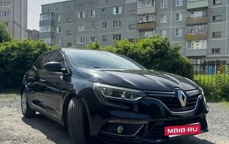 Renault Megane IV, 2018 год, 1 350 000 рублей, 3 фотография