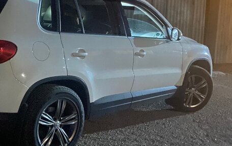 Volkswagen Tiguan I, 2010 год, 2 200 000 рублей, 8 фотография