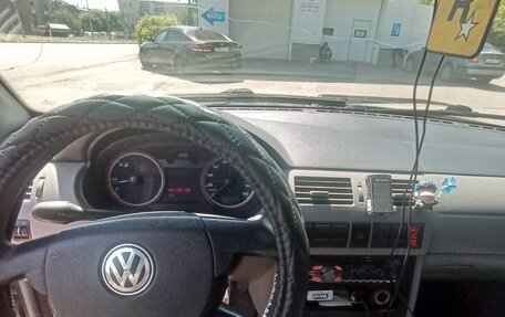 Volkswagen Pointer, 2004 год, 220 000 рублей, 8 фотография