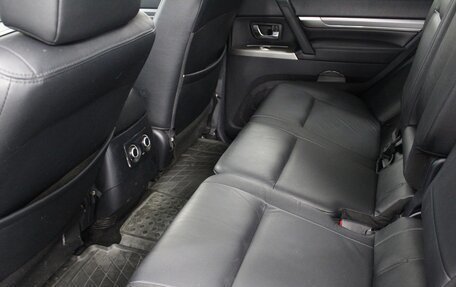 Mitsubishi Pajero IV, 2011 год, 1 929 000 рублей, 10 фотография