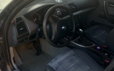 BMW 1 серия, 2005 год, 590 000 рублей, 10 фотография