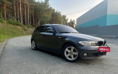 BMW 1 серия, 2005 год, 590 000 рублей, 5 фотография