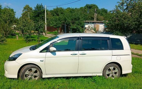 Toyota ISis I, 2014 год, 1 350 000 рублей, 1 фотография