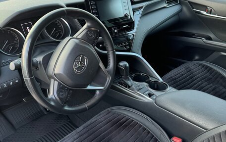 Toyota Camry, 2021 год, 2 700 000 рублей, 4 фотография