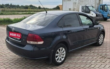 Volkswagen Polo VI (EU Market), 2011 год, 550 000 рублей, 2 фотография