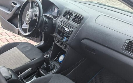 Volkswagen Polo VI (EU Market), 2011 год, 550 000 рублей, 11 фотография