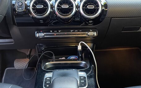 Mercedes-Benz CLA, 2019 год, 2 450 000 рублей, 10 фотография