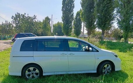 Toyota ISis I, 2014 год, 1 350 000 рублей, 17 фотография